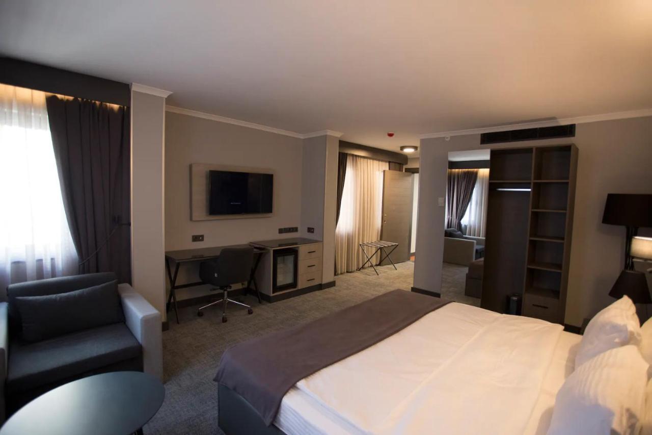 Days Hotel By Wyndham Ankara Cankaya Ancara Exterior foto